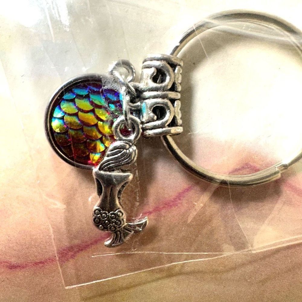 New keychain bundle of 5 - Picture 2 of 7